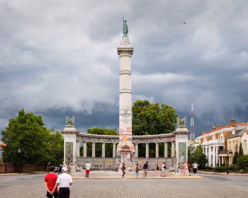 Item #10691109686083431502166818963425883962656955232587770388242978860327594098689 Media