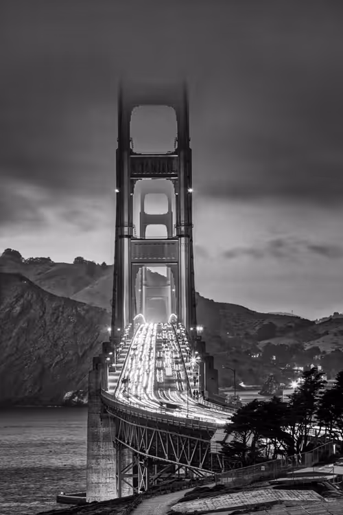 Item #100168184630423933887192179951502785205921994130274916505452807438644876935169 Media