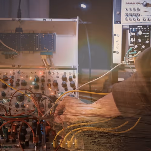 Item #105008184792102070466257822397969801533181332710518187972392640580245453275137 Media