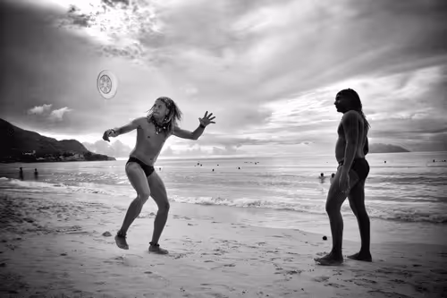 Item #32582134333190715797390498709078136794340153351974594145001505098836633190401 Media