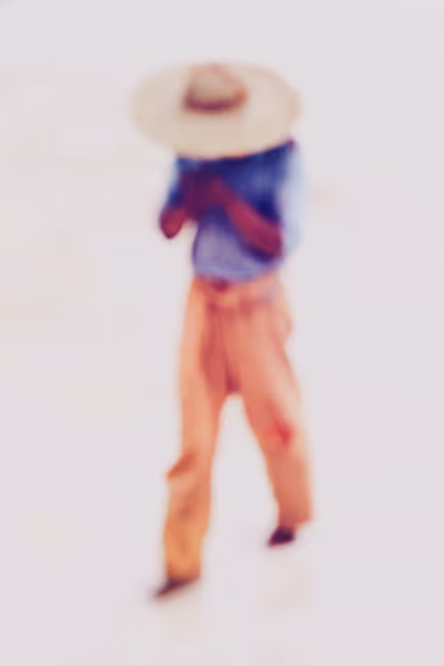 Item #3782156832320093063656312587552229334330193979804397576078665548982768369665 Media