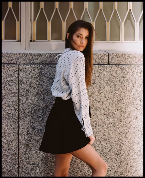 Item #33236787763217708342919222781243966948826308634410916301259422217948660498433 Media