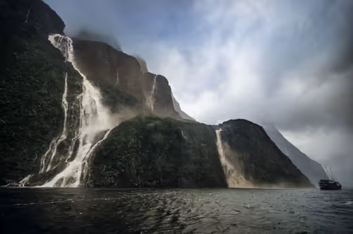 Item #108547290172068983727785202246252609350304201814617164826611777179964525248513 Media