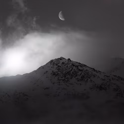 Item #9109585521216700921320633943546002484085605596253519079097705014123632263169 Media