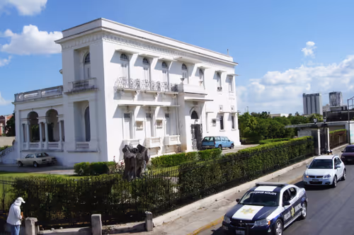 Item #40204312931910274261888319886493561627181628932808286703084245945150131404801 Media