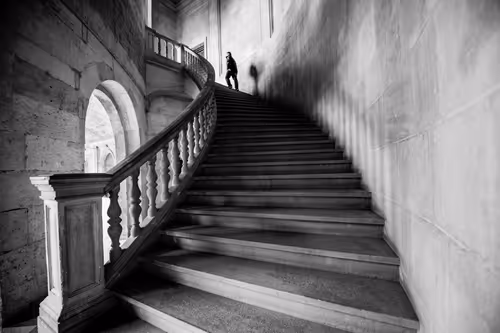 Item #84834639463328091260484975677994672960317612935287513554023818017859354755073 Media