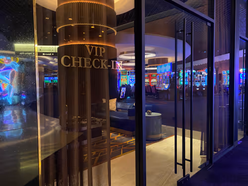 Item #48586363759381503143042118242978001323751418884239391505407157692602830028801 Media