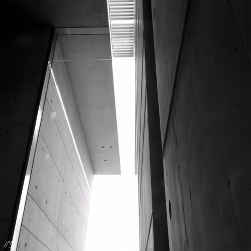 Item #34074302066752213715126654038462946332588047310136711959584651209230384103434 Media