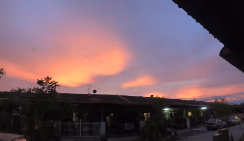 Item #45369587391489224016037638891951273837563741113686847923043619370239810076673 Media