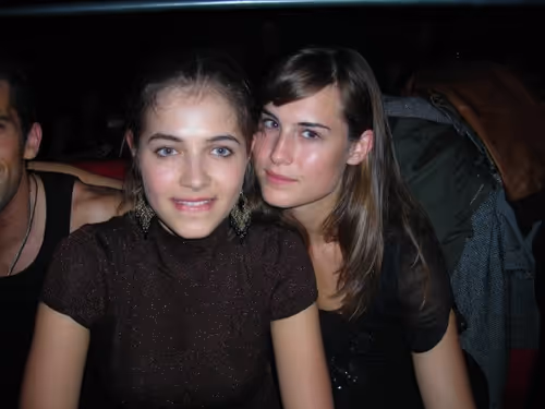 Item #91389309668027488206092176927656929660876759165291193650748044240947572113409 Media