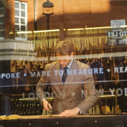 Tailor Window 