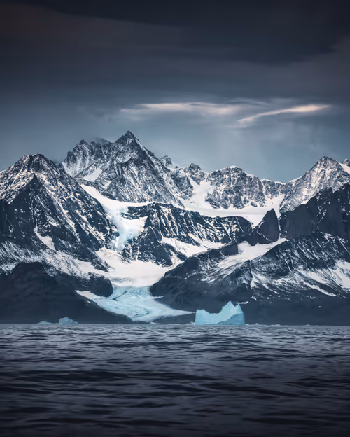 Item #59969087872528247593562305556961493003860374277083575615722774415902326652929 Media