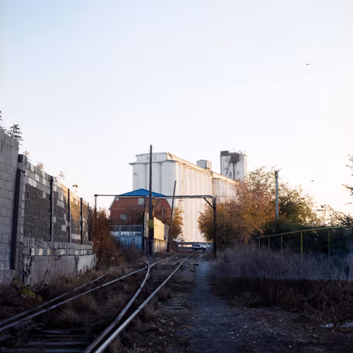 Item #30121090533068634730460792685537461567950127940617948076373458092564542390273 Media