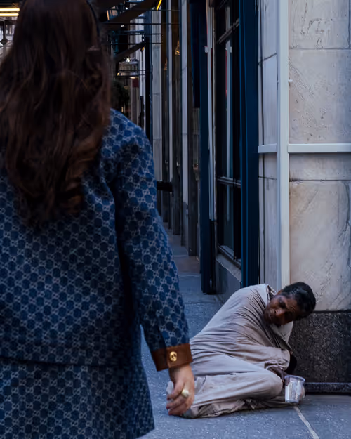 Item #26496075620781707602062900041822142517414676884450269992691667284697056018433 Media