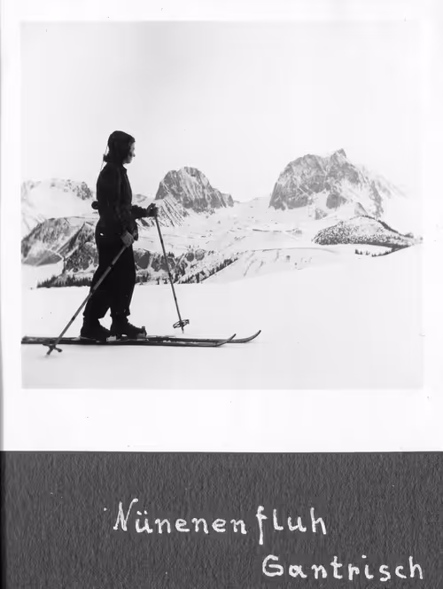 Item #15134709310911277842728697403753673439210482131750318059492546348631615078401 Media