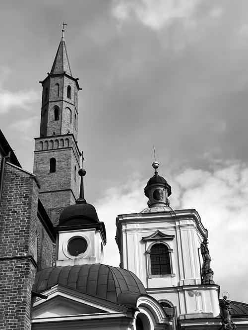 Item #35811020408419316992194676443438384062467997144569780966397288053849341296641 Media