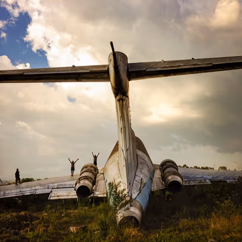 Item #5606426941725502535038272761259107725542531596447892324367451173825504346113 Media