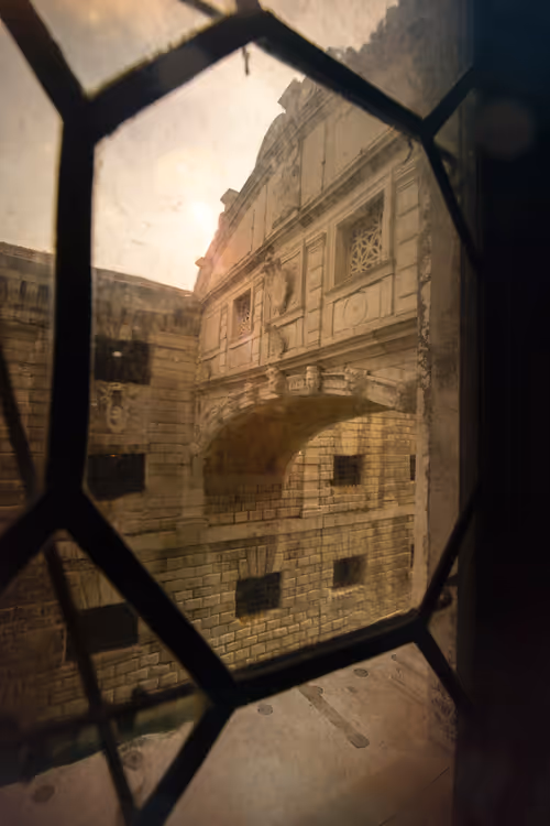 Item #95238282061309199788518551418458861049768828400763851869263328635713306492929 Media