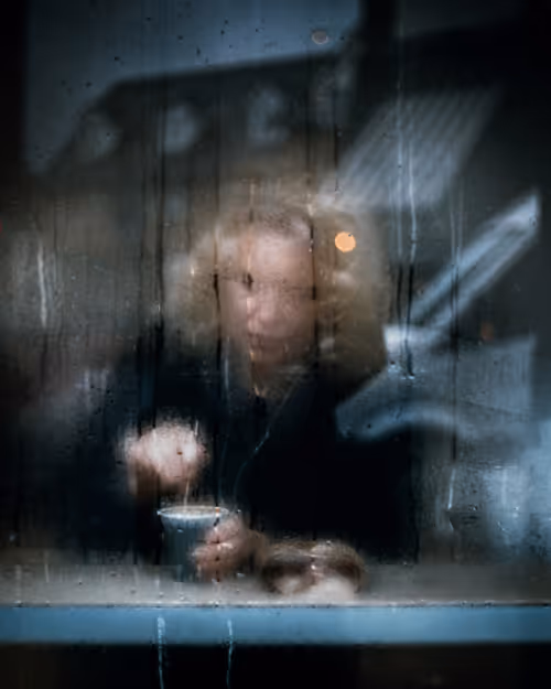 Item #55440886487937580274167437341387519678257013986126543852077000330534432276481 Media