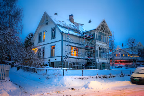 Item #63134945294261859625177552331781938641917245497609761794332943228001390166017 Media