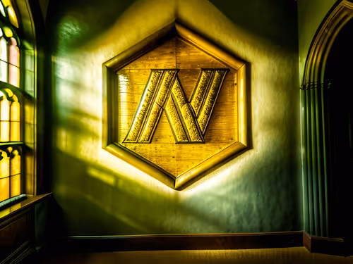 Item #94248521130111174006910288598676083654913264414737101796750088751614147952641 Media