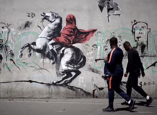 Item #55216672598840708961384749684848616551278129301068730357297170932832302792926 Media