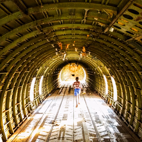 Item #5606426941725502535038272761259107725542531596447892324367451182621597368321 Media