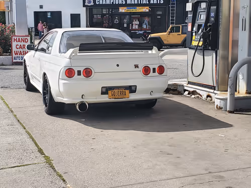 Item #28461787698947897266154548463120428231883431960056562745194698785896594931713 Media