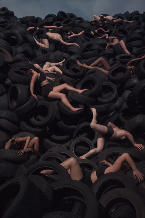 Item #54498339750312629147900213793127286863305084837877265024526474343556195549185 Media