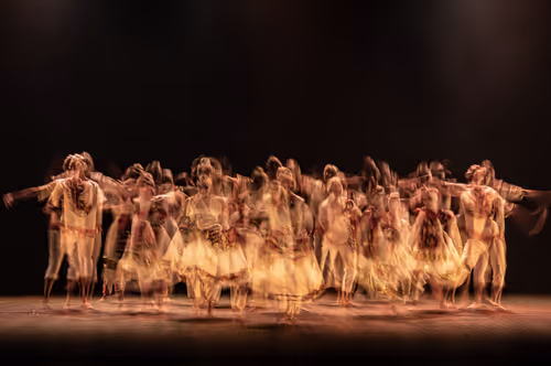 Item #8965084879782408440005669517888823782718184541858268039884352623814528466945 Media