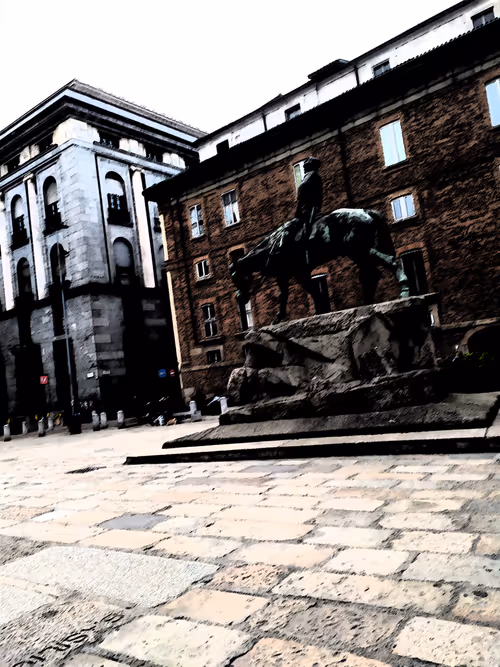 Item #37562660823678799619882744722355219070710288244771518453128538660512647348225 Media