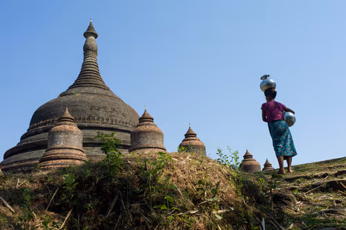 Item #86548725640412939474759328435458413273606034301935223516816389293026259763201 Media