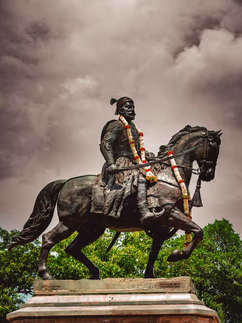 Item #76182420435474433030175106925333141340122143524658153810664851585709614563329 Media