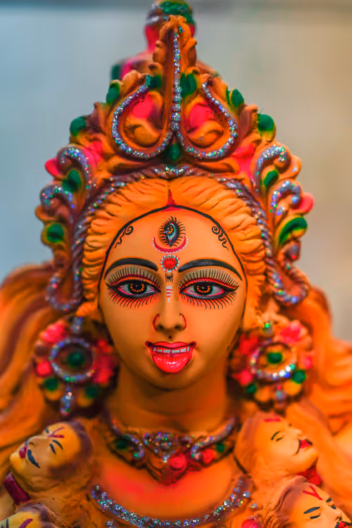 Item #111967298880677850776338953237010740789331740215054614070670721280831259672577 Media