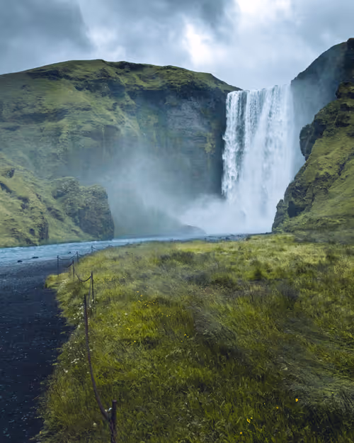 Item #59404681870809906448390957325299961742928436828892721220786848675860800602113 Media