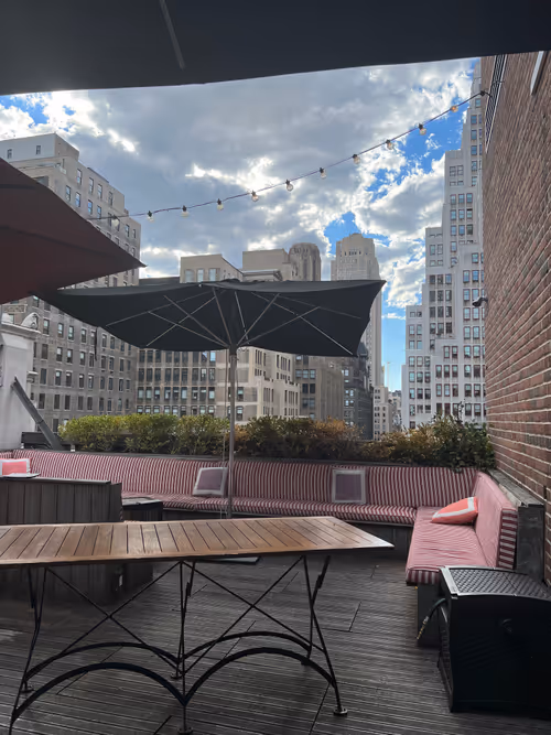 Item #25521092131356807730972205969166247316644464147603329584197842591628476284929 Media