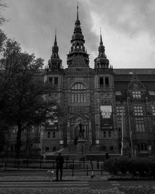 Item #18954319577998353253004349825961940133867291761371826571185822547331078160385 Media