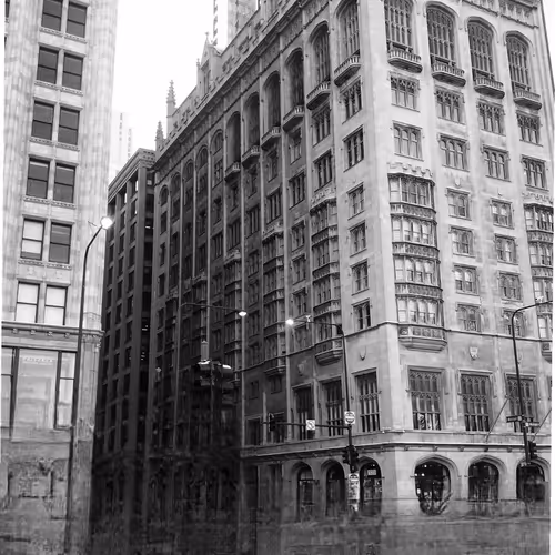 Item #12729754568501072855489201789855253348138096552071129580041228567376264429574 Media