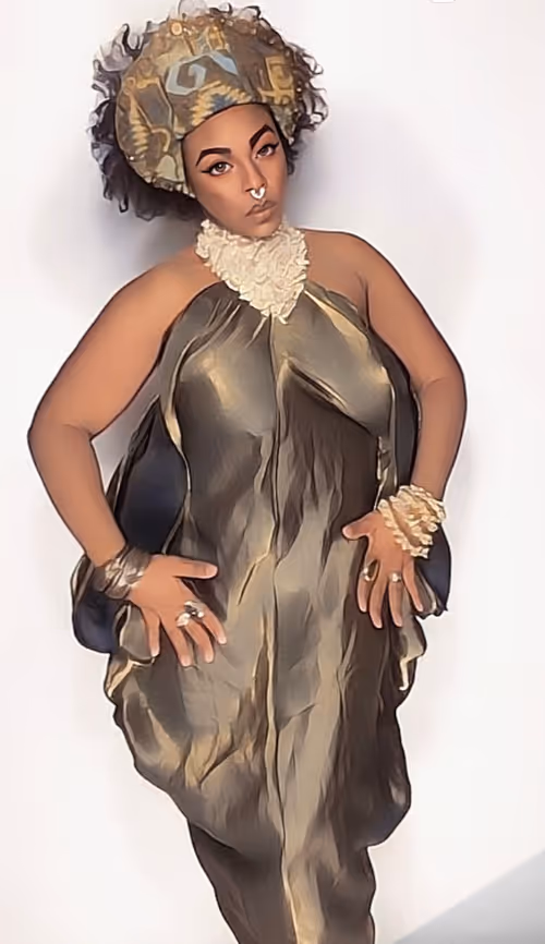 Item #53292879114345445565964811173152864094673244551280958456126390166619152187492 Media