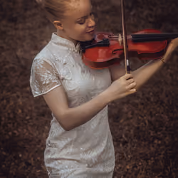strings of music 