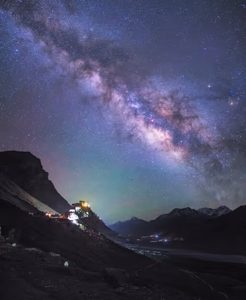 Item #9425749833926335333001150146280296056948702908253502131347533637562667106305 Media