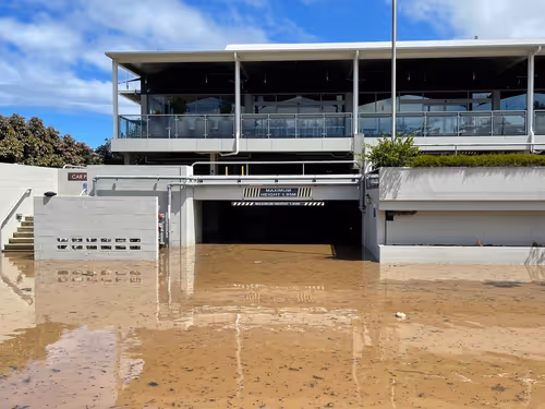 Item #46158241976375582975714186756959890667435383179998719253749848382664603598849 Media