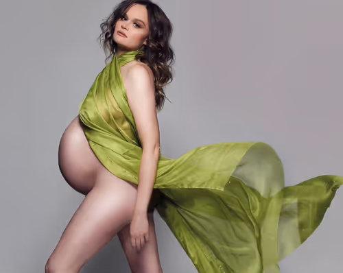 Item #12986001583624842443475589555777676835882886084855718816066093758637120946177 Media