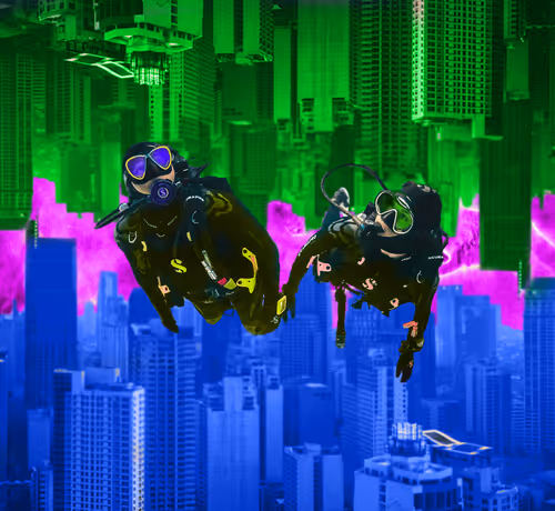 Item #48221655060165642380448472630948772890272113275343998956357959008897871118337 Media