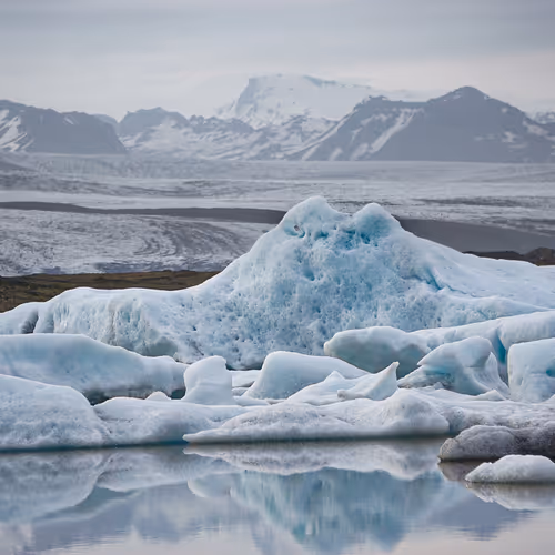 Vanishing Worlds