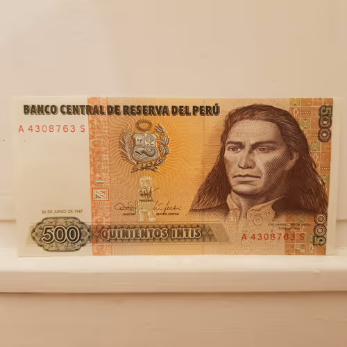 Item #48076536090557812459038733297133558652292746806015064288453035834849181564929 Media