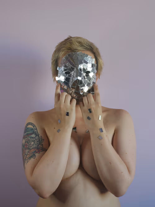 Item #74044223418963058719430139109127574928607342041478017501753412513685122842625 Media