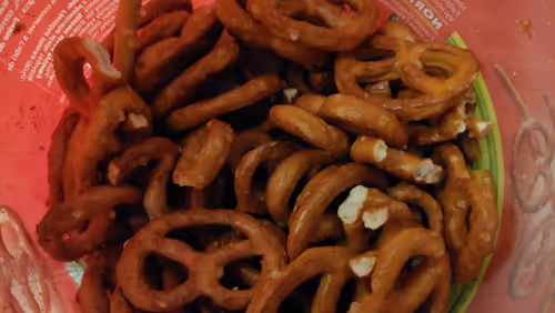 Item #104348247110438604909106347710909993275511653110682351666460858398343113474049 Media