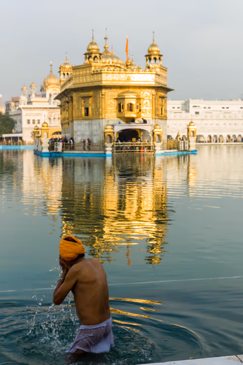 Item #86548725640412939474759328435458413273606034301935223516816389284230166740993 Media