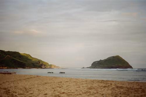 Item #53448959868688117088962583276543503976024664340977081468418540045749027078145 Media